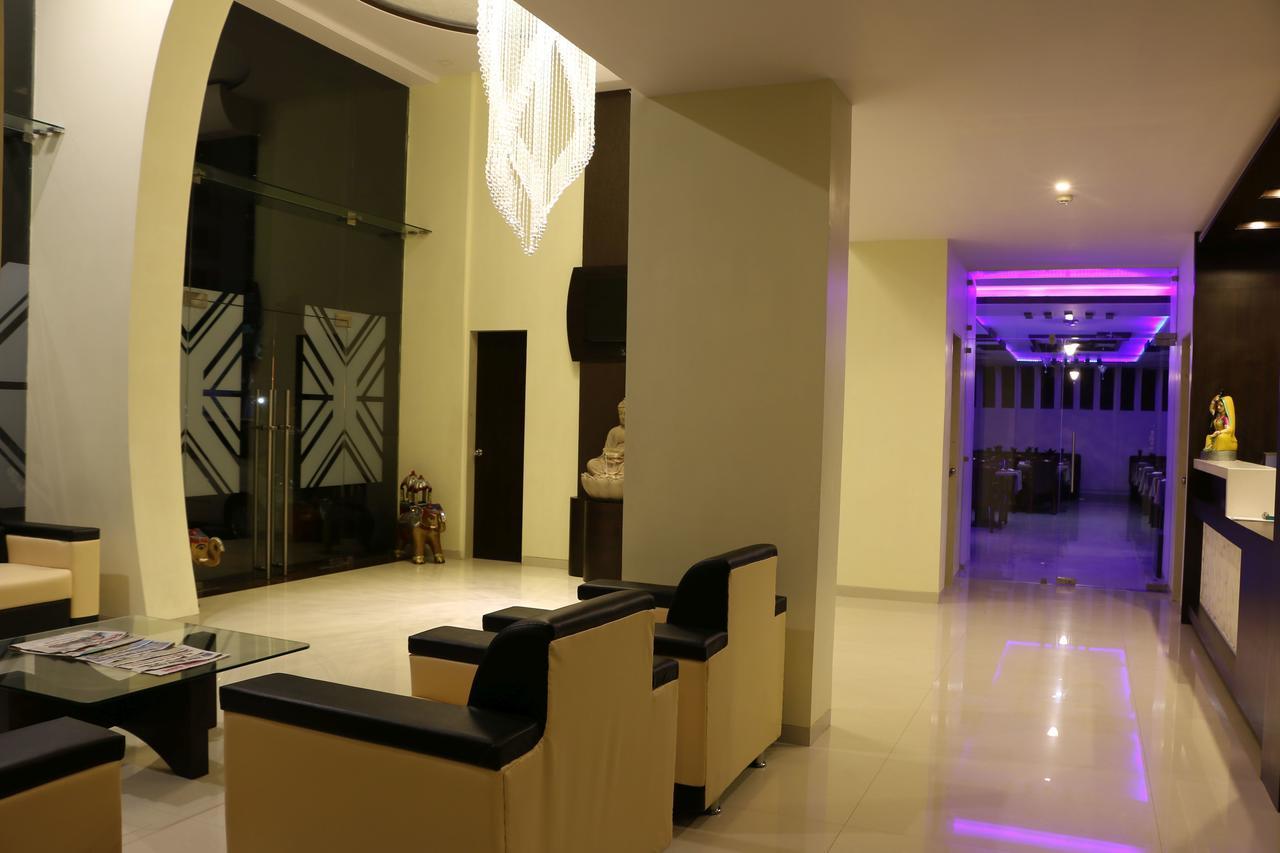 Hotel Reevanta Daman Exterior foto